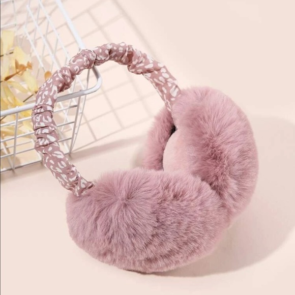 Accessories - Simple Fluffy Dusty Pink Earmuffs NWT